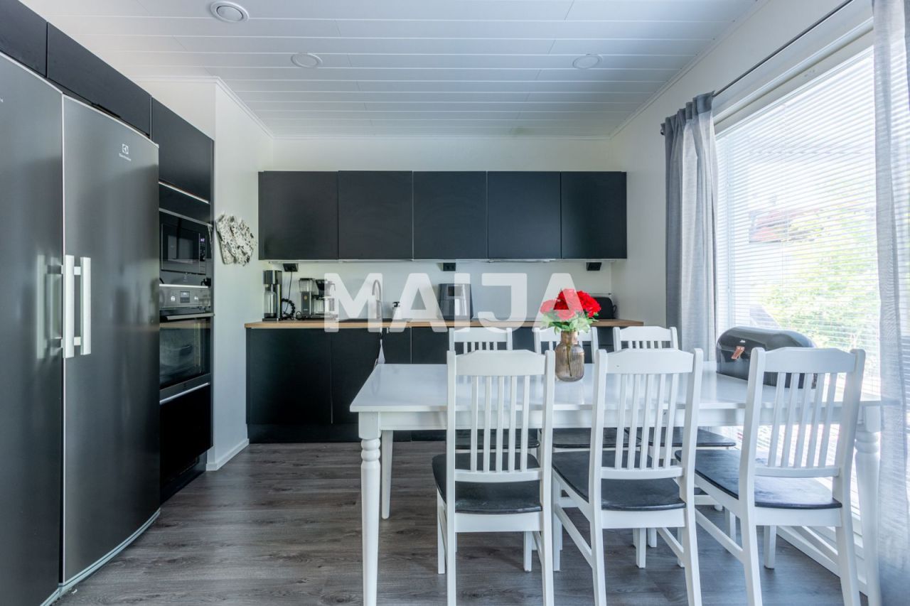 Maison à Tampere, Finlande, 85.5 m² - image 1