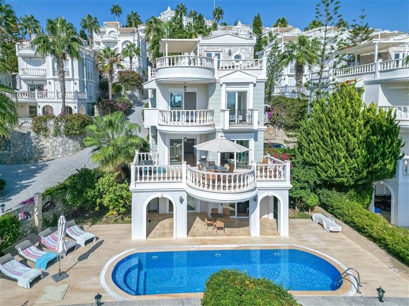 Villa in Konakli, Turkey, 250 m² - picture 1