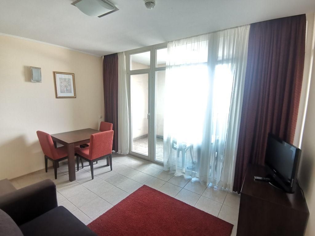 Appartement à Pomorie, Bulgarie, 64 m² - image 1