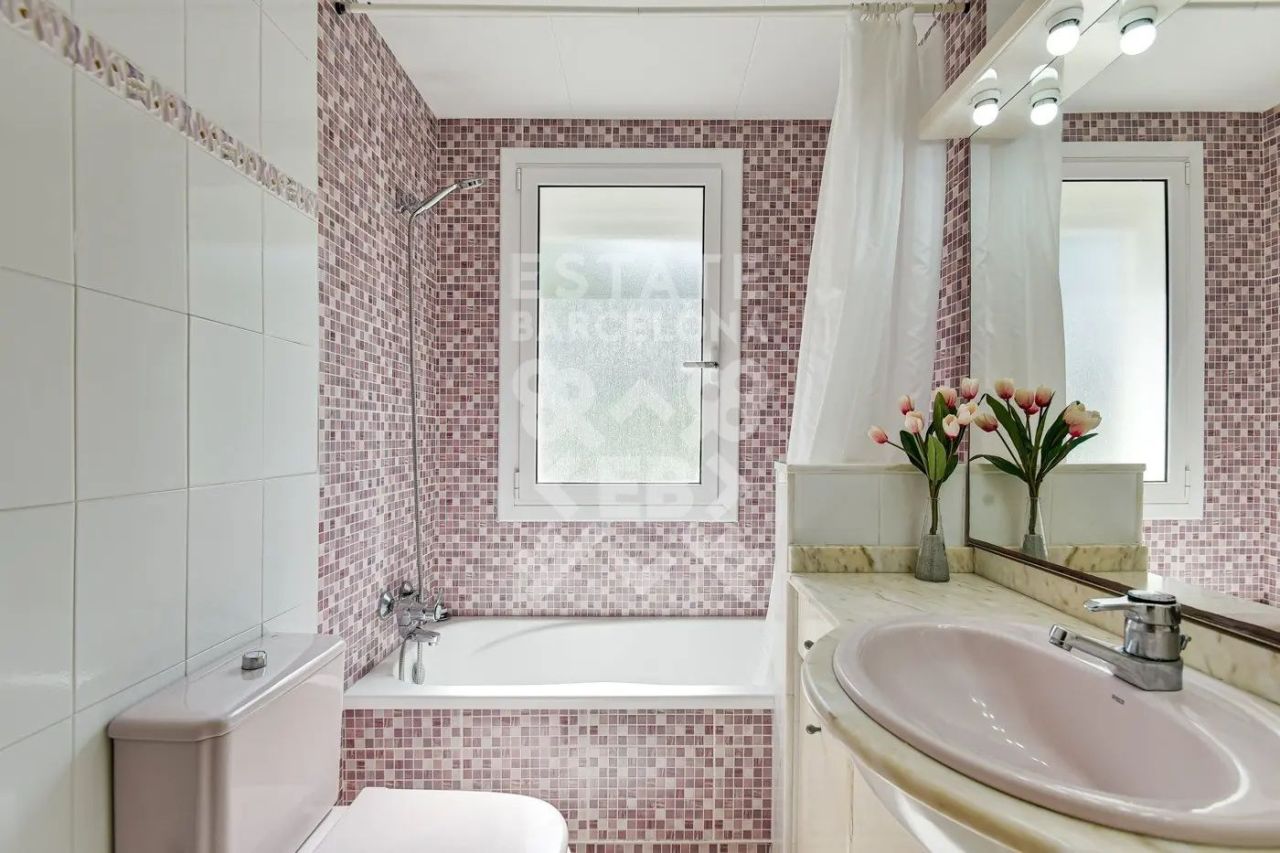 Villa à Blanes, Espagne, 397 m² - image 10