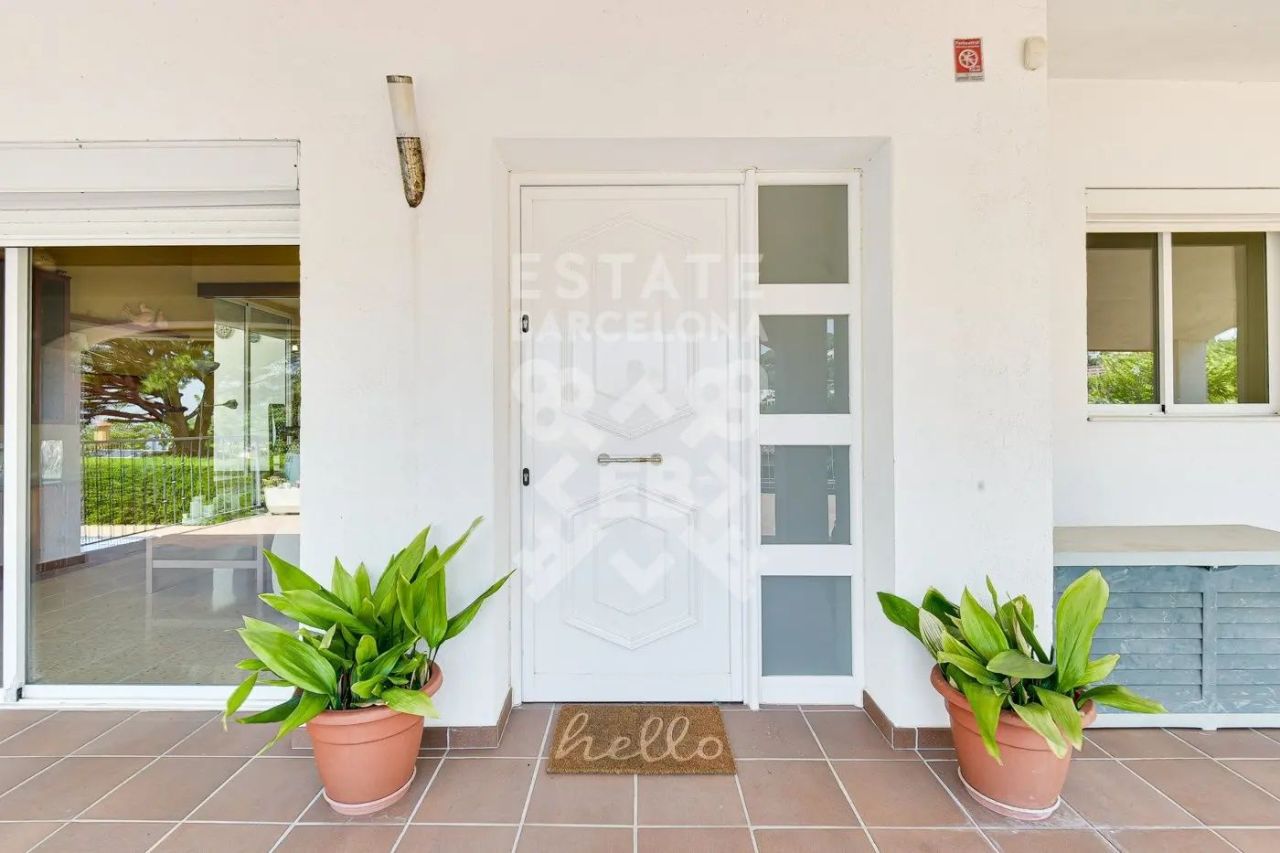 Villa à Blanes, Espagne, 397 m² - image 12