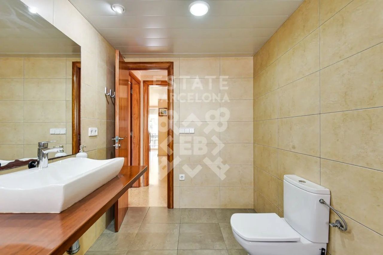 Villa à Blanes, Espagne, 397 m² - image 18