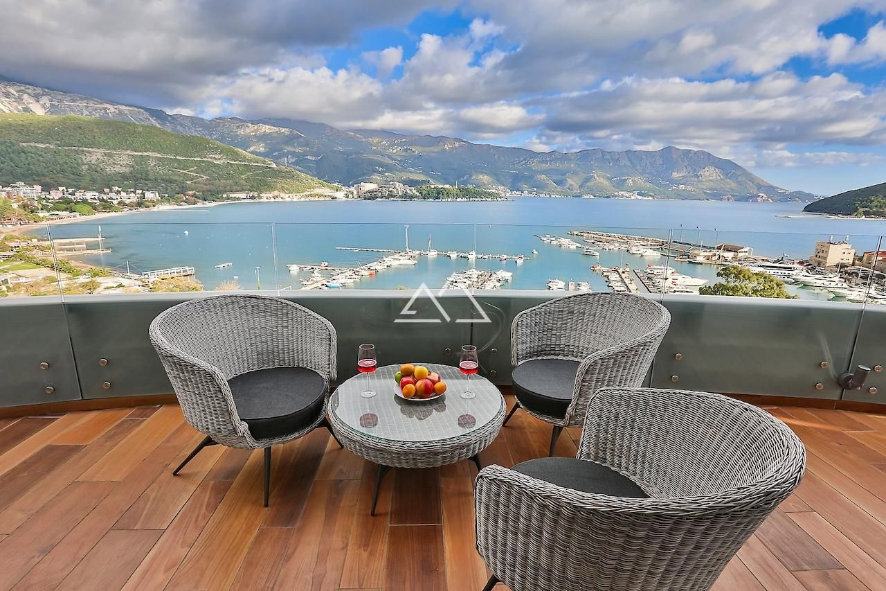 Apartment in Budva, Montenegro, 117 m² - Foto 1