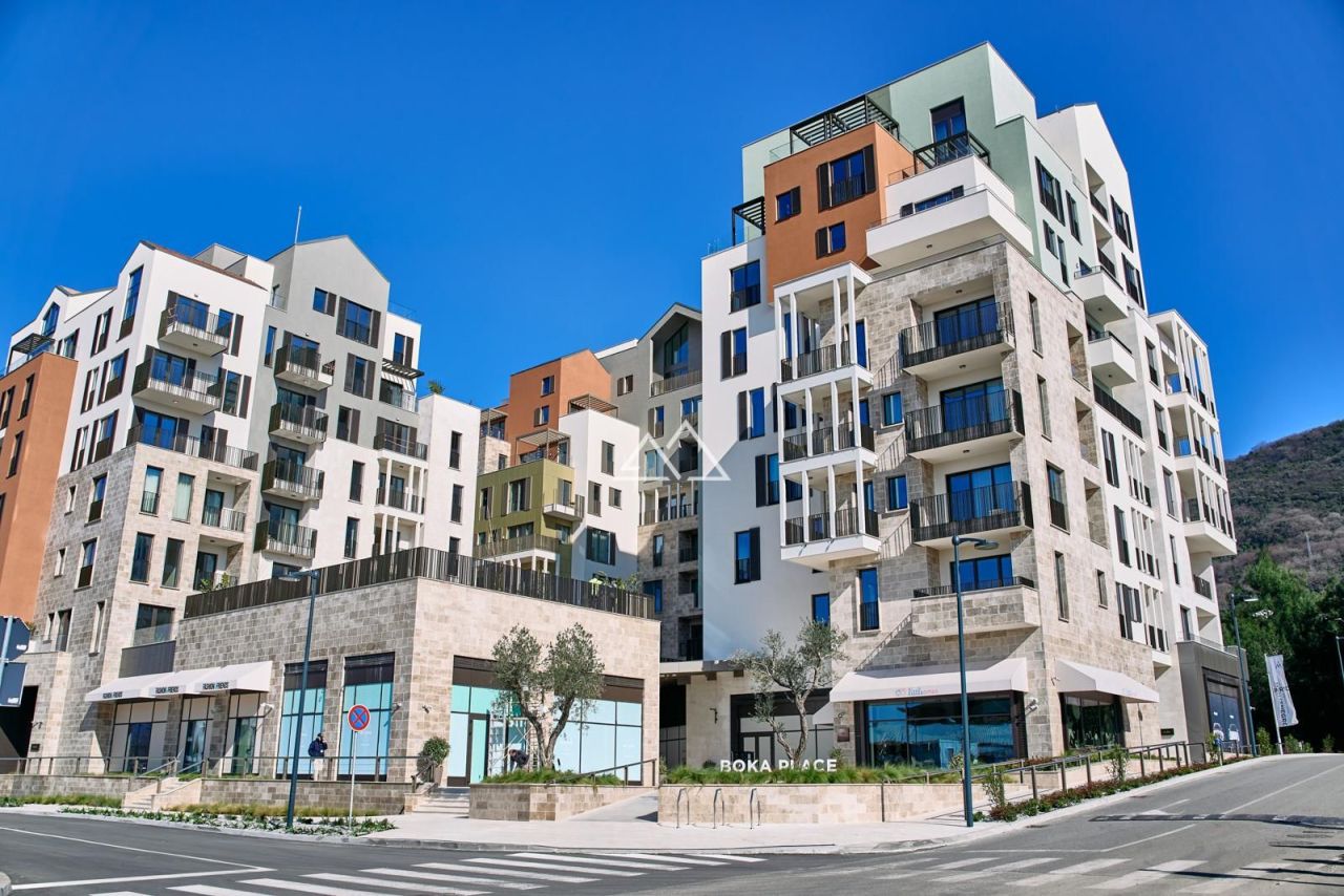 Apartamento en Tivat, Montenegro, 102 m² - imagen 1