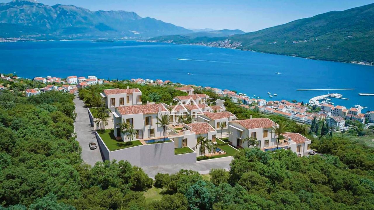 Villa in Kumbor, Montenegro, 207 m² - picture 2