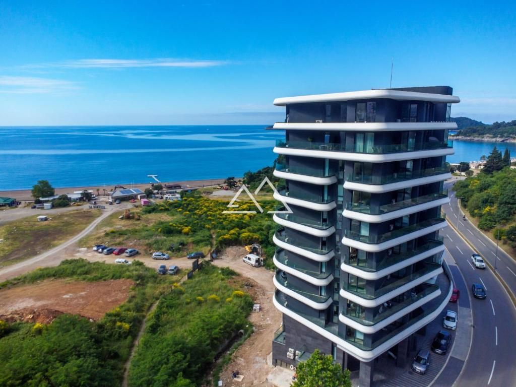 Apartment in Becici, Montenegro, 116 m² - picture 2