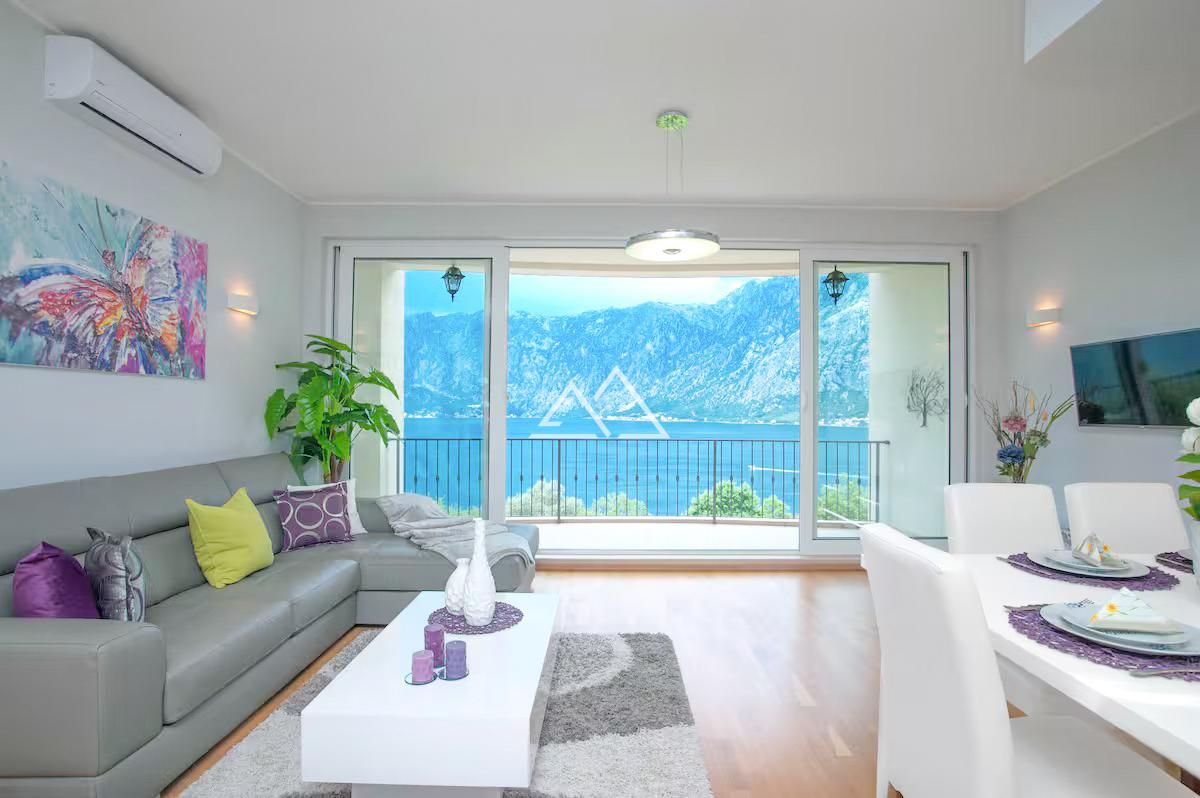 Apartment in Prcanj, Montenegro, 100 m² - picture 2