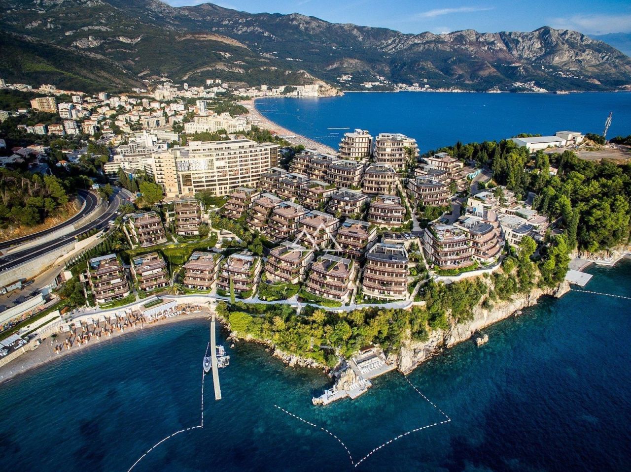 Apartment in Budva, Montenegro, 146 m² - picture 2