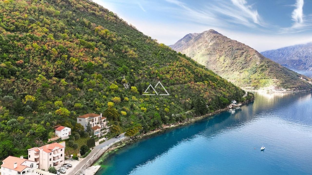 Villa a Stoliv, Montenegro, 400 m² - foto 3