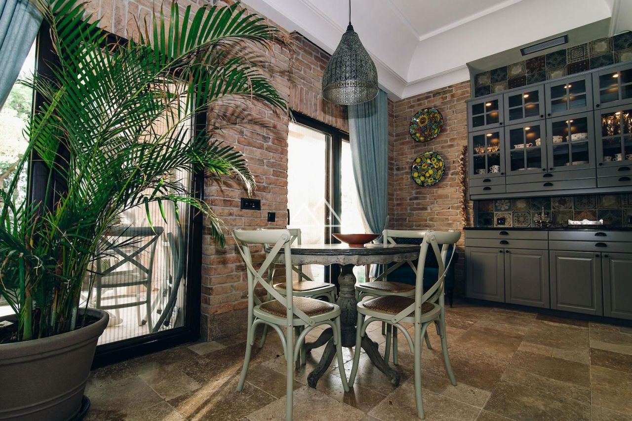 Villa in Rezevici, Montenegro, 550 m² - picture 3