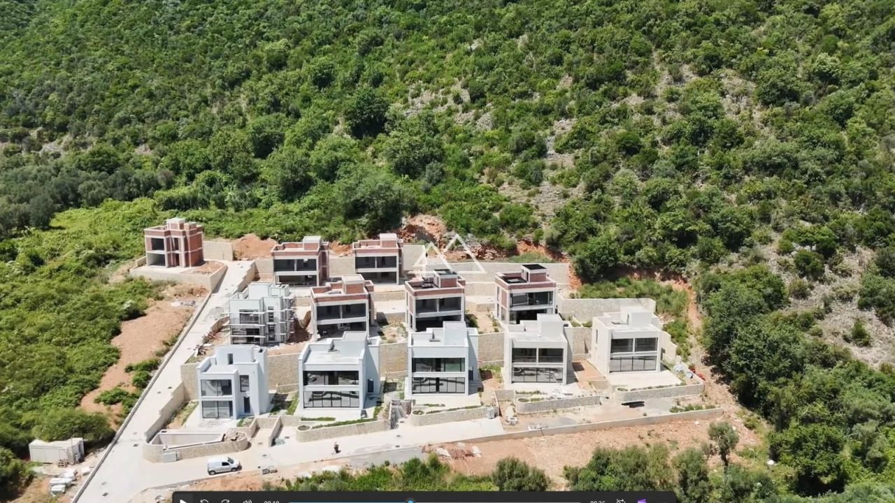 Villa in Denovici, Montenegro, 224 m² - picture 4