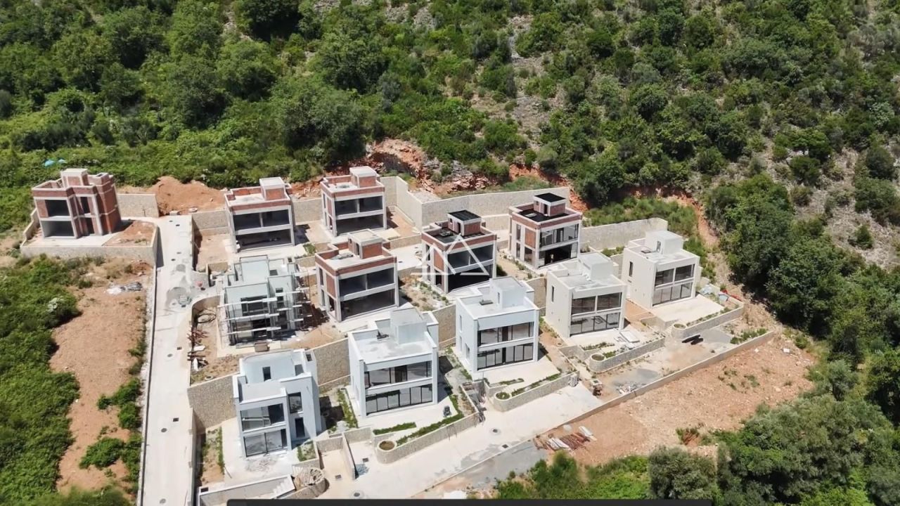 Villa in Denovici, Montenegro, 224 m² - picture 5