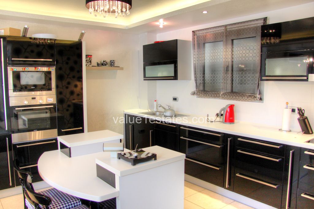 Villa in Budva, Montenegro, 298 m² - picture 6