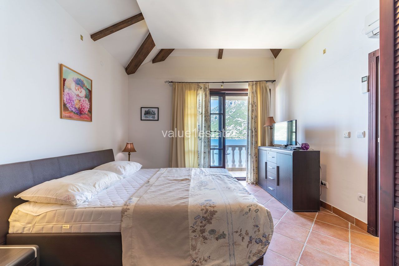 Villa a Kostanjica, Montenegro, 324 m² - foto 7