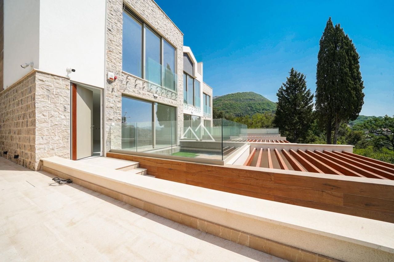 Villa in Tivat, Montenegro, 286 m² - Foto 9