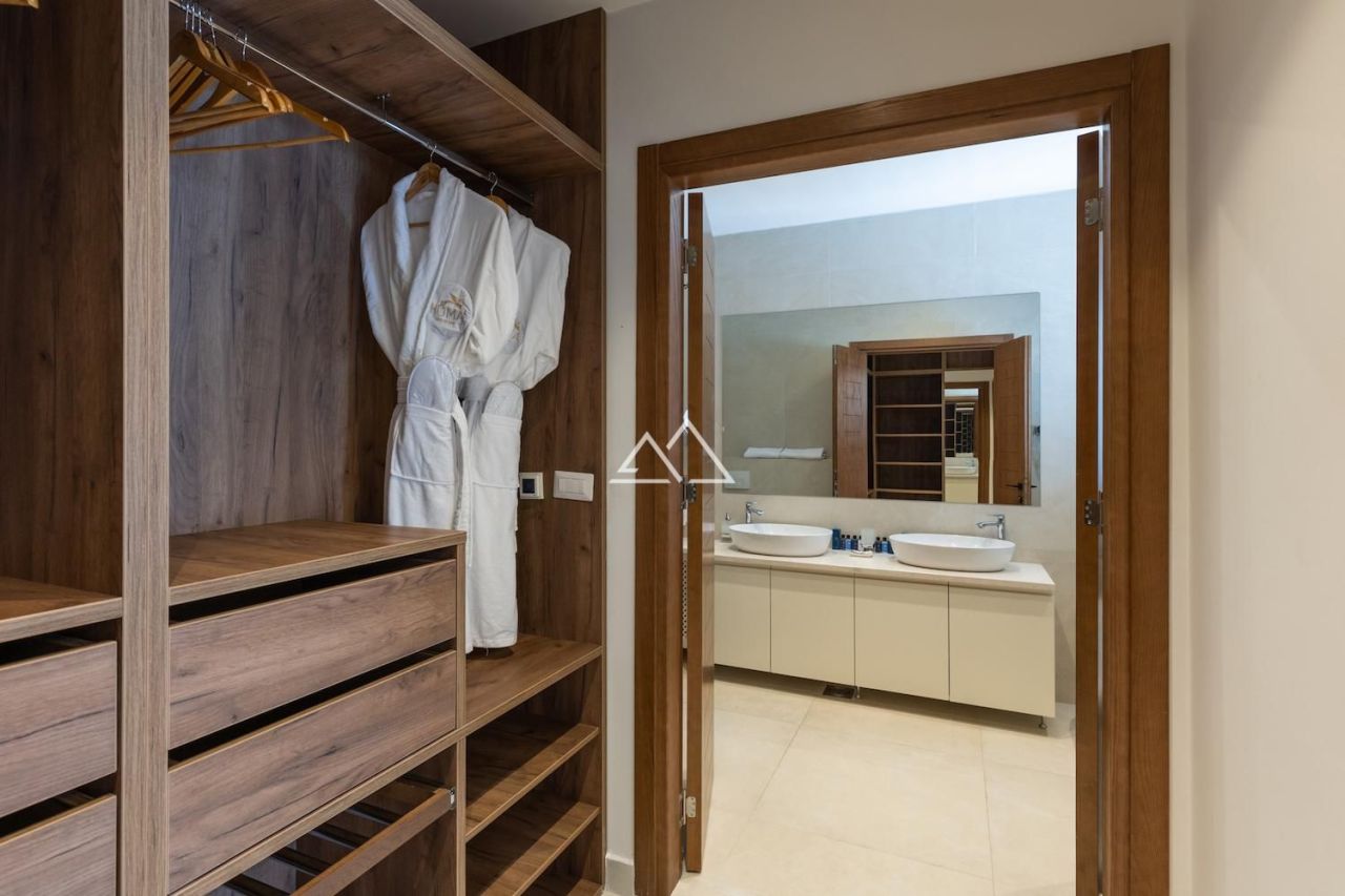 Villa a Dobrota, Montenegro, 193 m² - foto 9