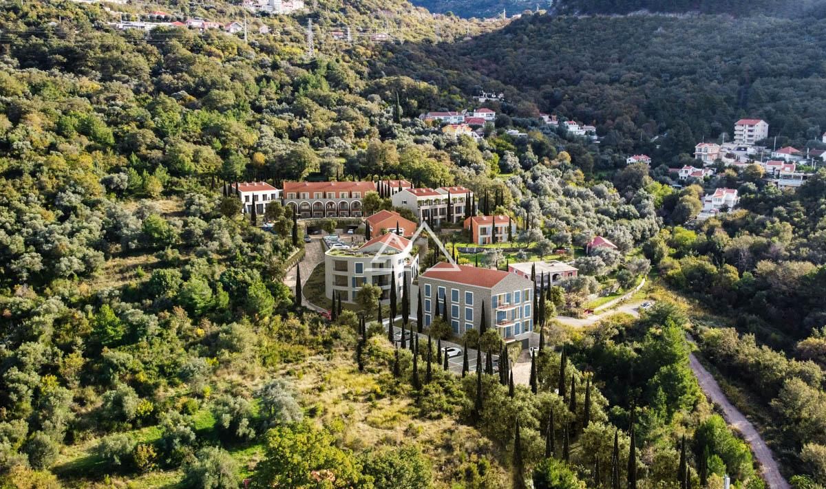 Apartment in Kotor, Montenegro, 83 m² - picture 9