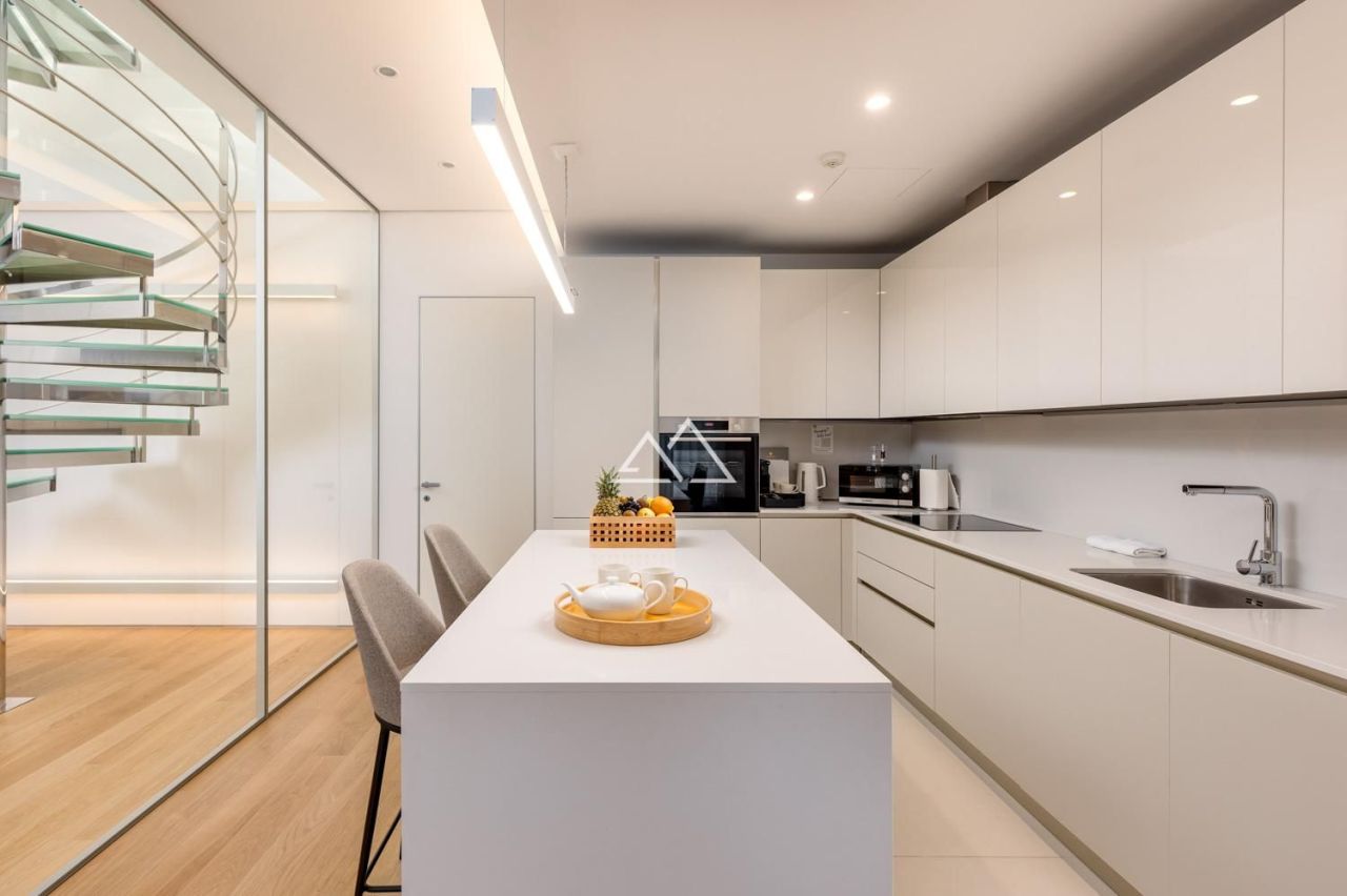 Apartment in Budva, Montenegro, 287 m² - picture 9