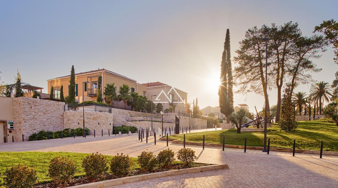 Apartment Herceg Novi, Montenegro, 133 m² - picture 9