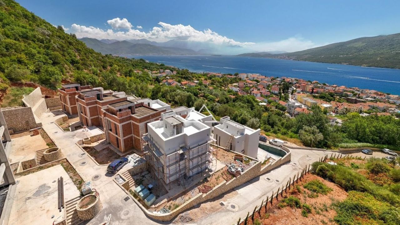 Villa in Denovici, Montenegro, 224 m² - picture 9