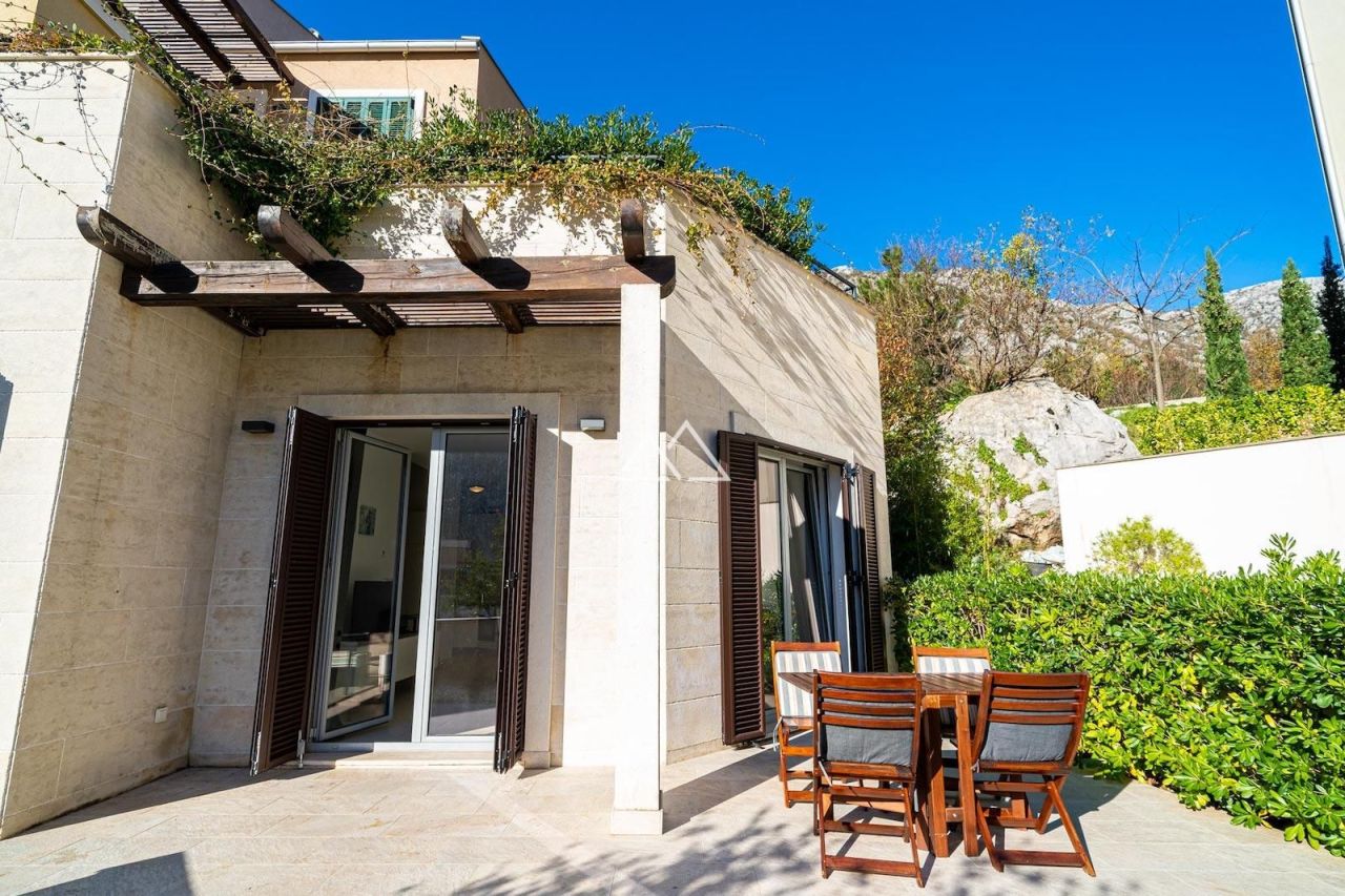 Appartamenti a Morinj, Montenegro, 84 m² - foto 10