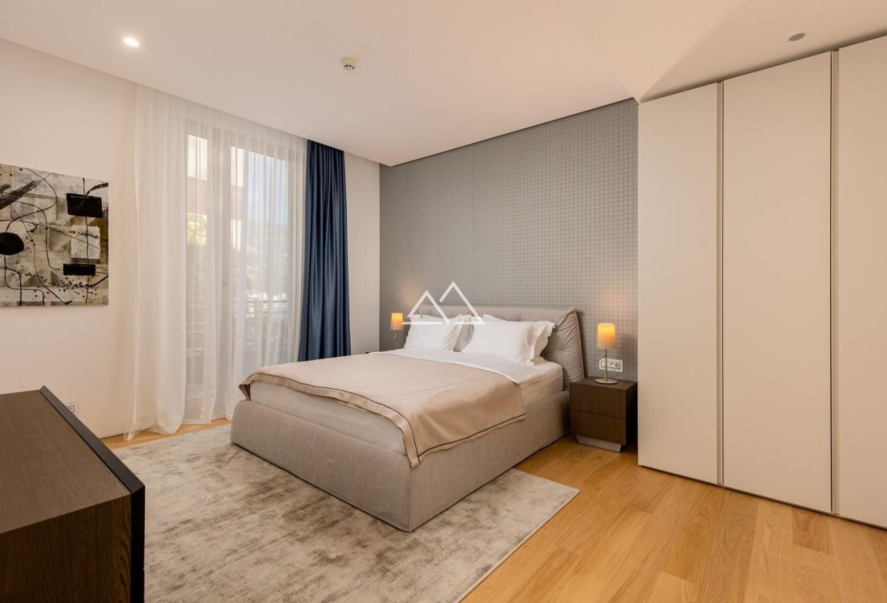 Apartment in Budva, Montenegro, 287 m² - picture 10