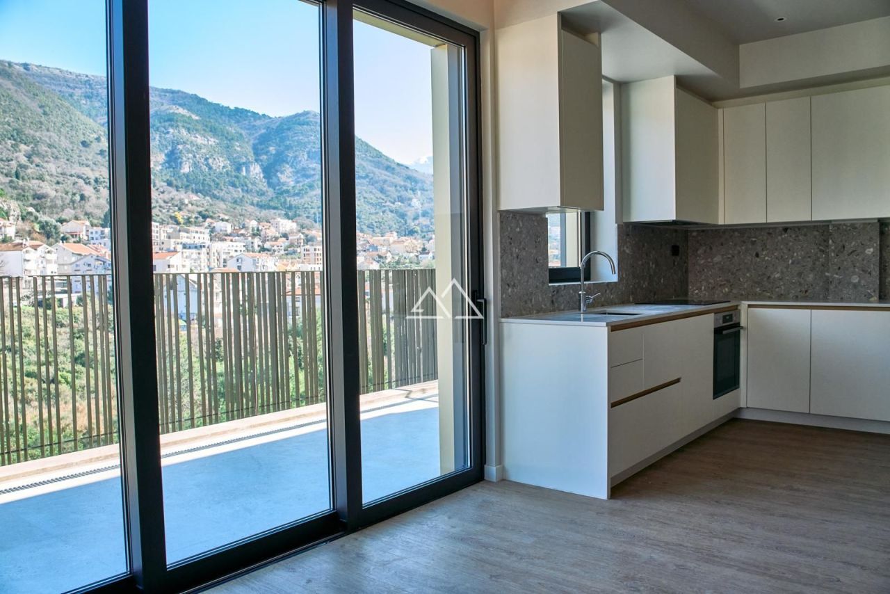 Apartamento en Tivat, Montenegro, 102 m² - imagen 11