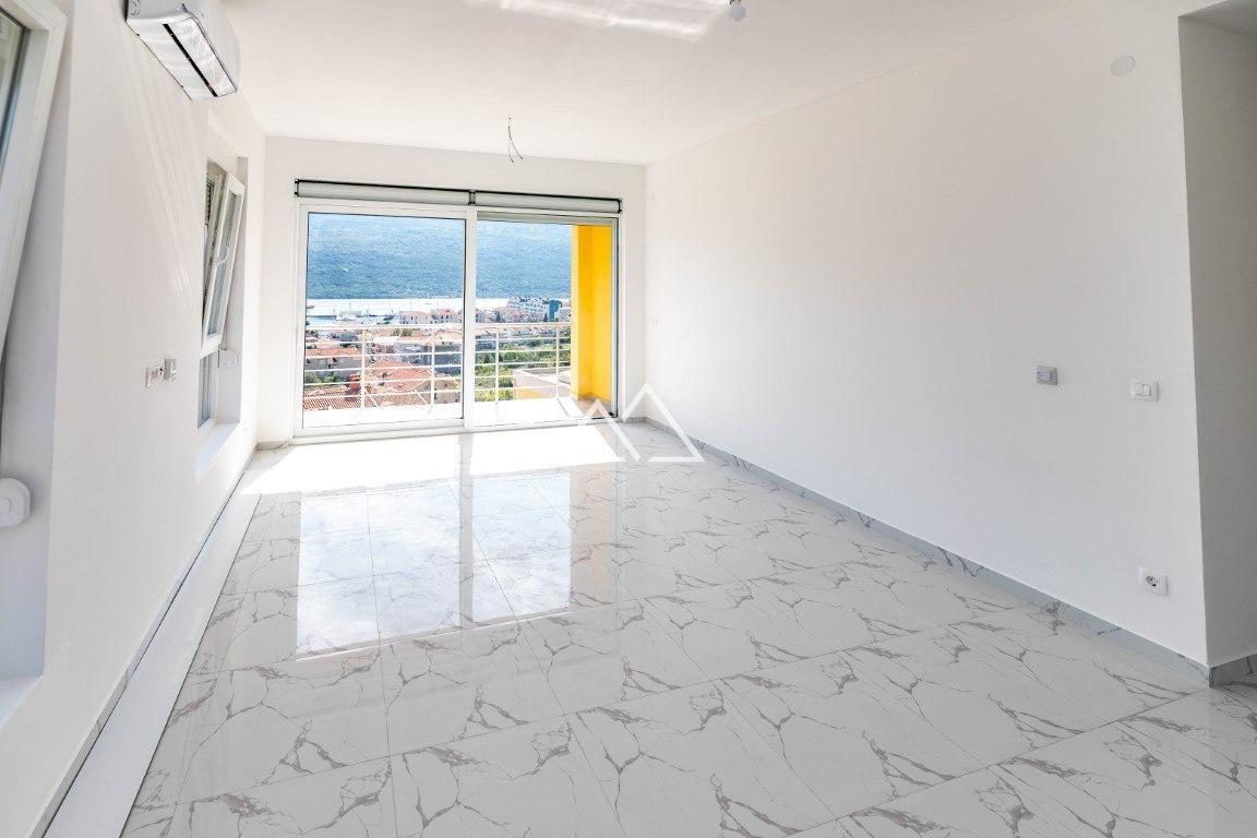 Apartment in Denovici, Montenegro, 69 m² - Foto 12