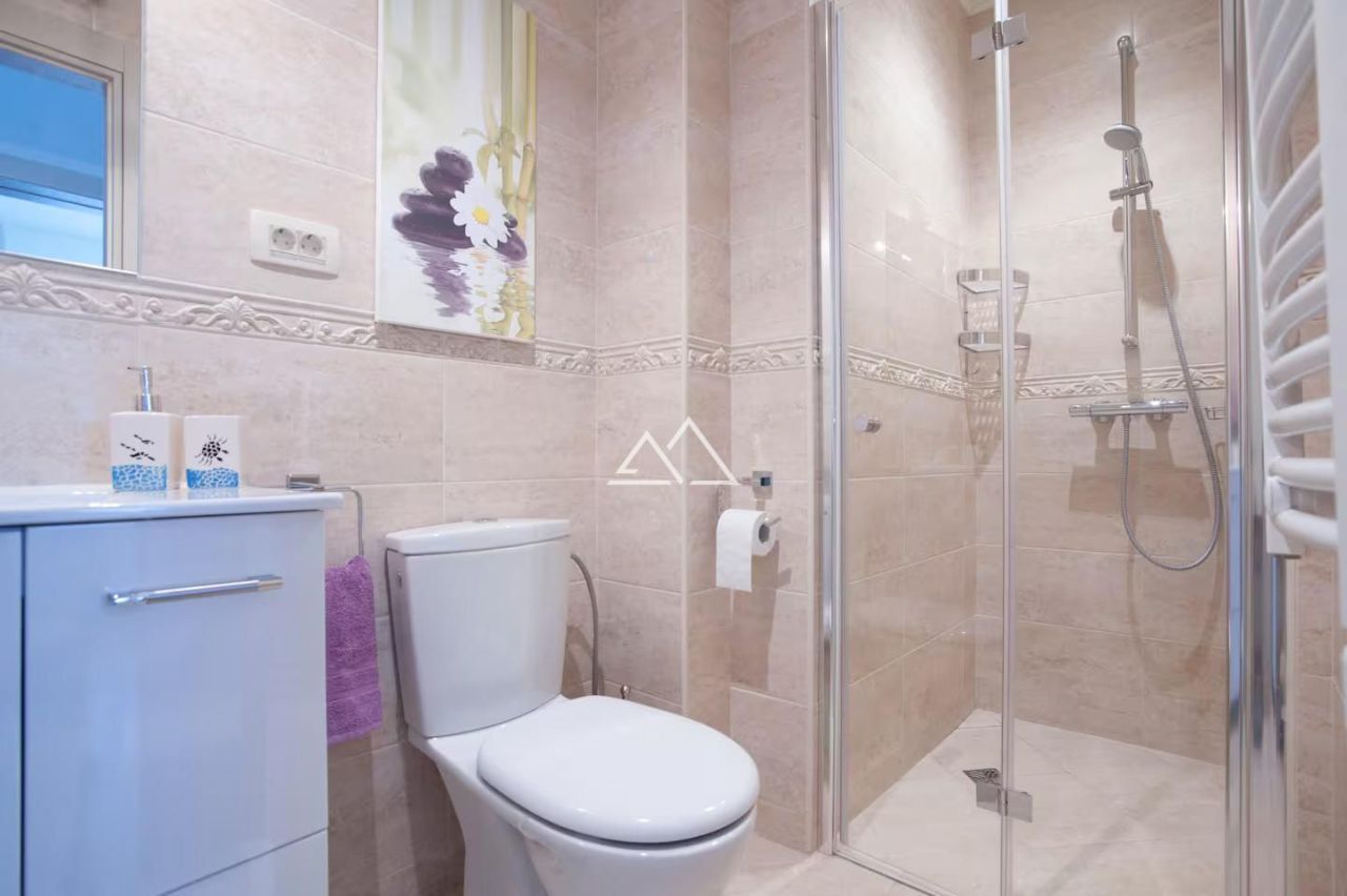 Apartment in Prcanj, Montenegro, 100 m² - picture 13