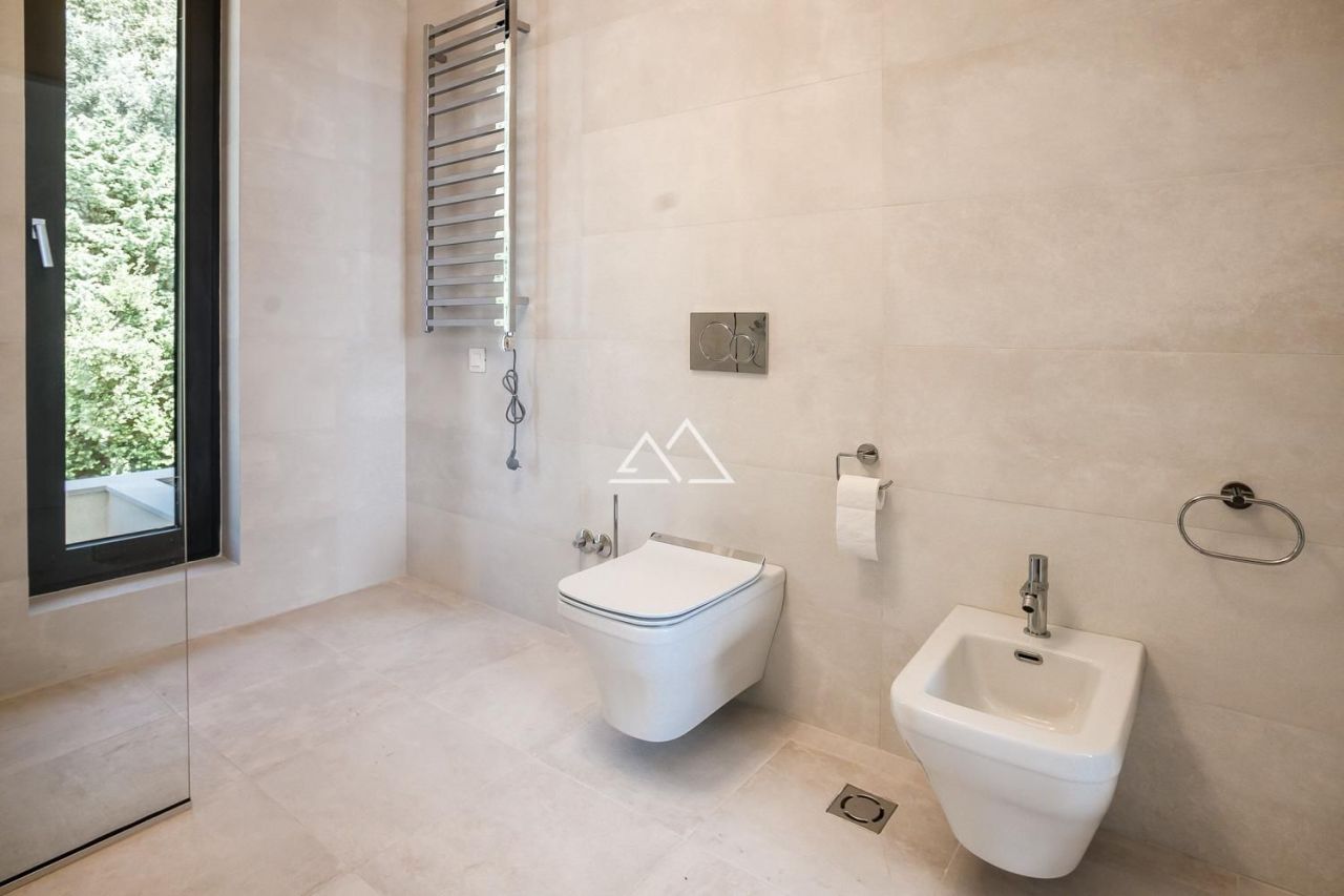 Villa en Rezevici, Montenegro, 524 m² - imagen 15