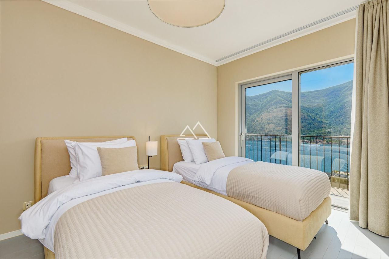 Appartamenti a Dobrota, Montenegro, 158 m² - foto 15