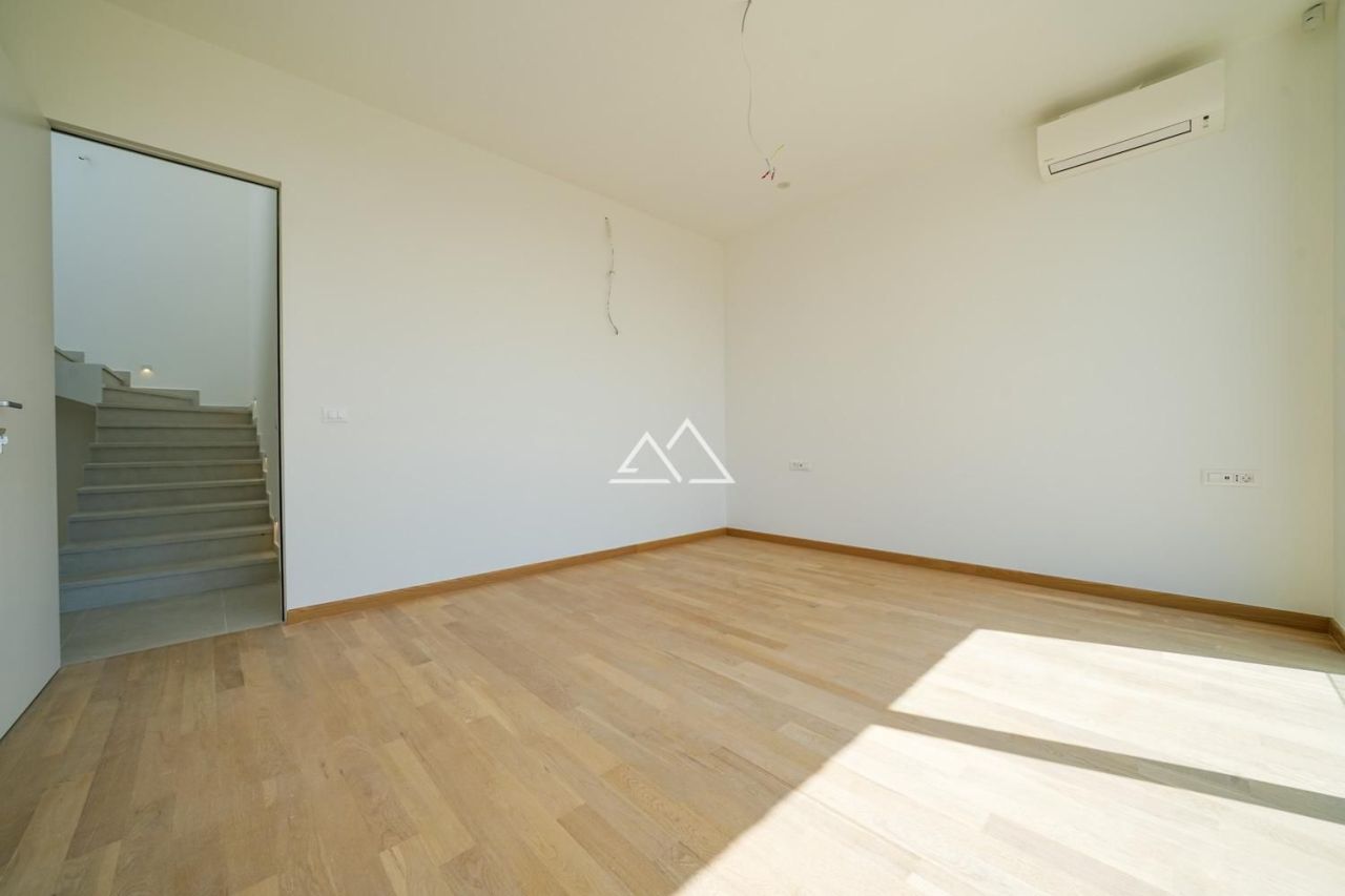 Villa in Tivat, Montenegro, 286 m² - Foto 16