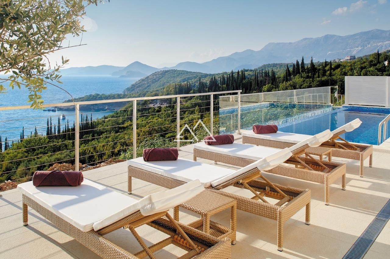 Villa in Rezevici, Montenegro, 290 m² - picture 16