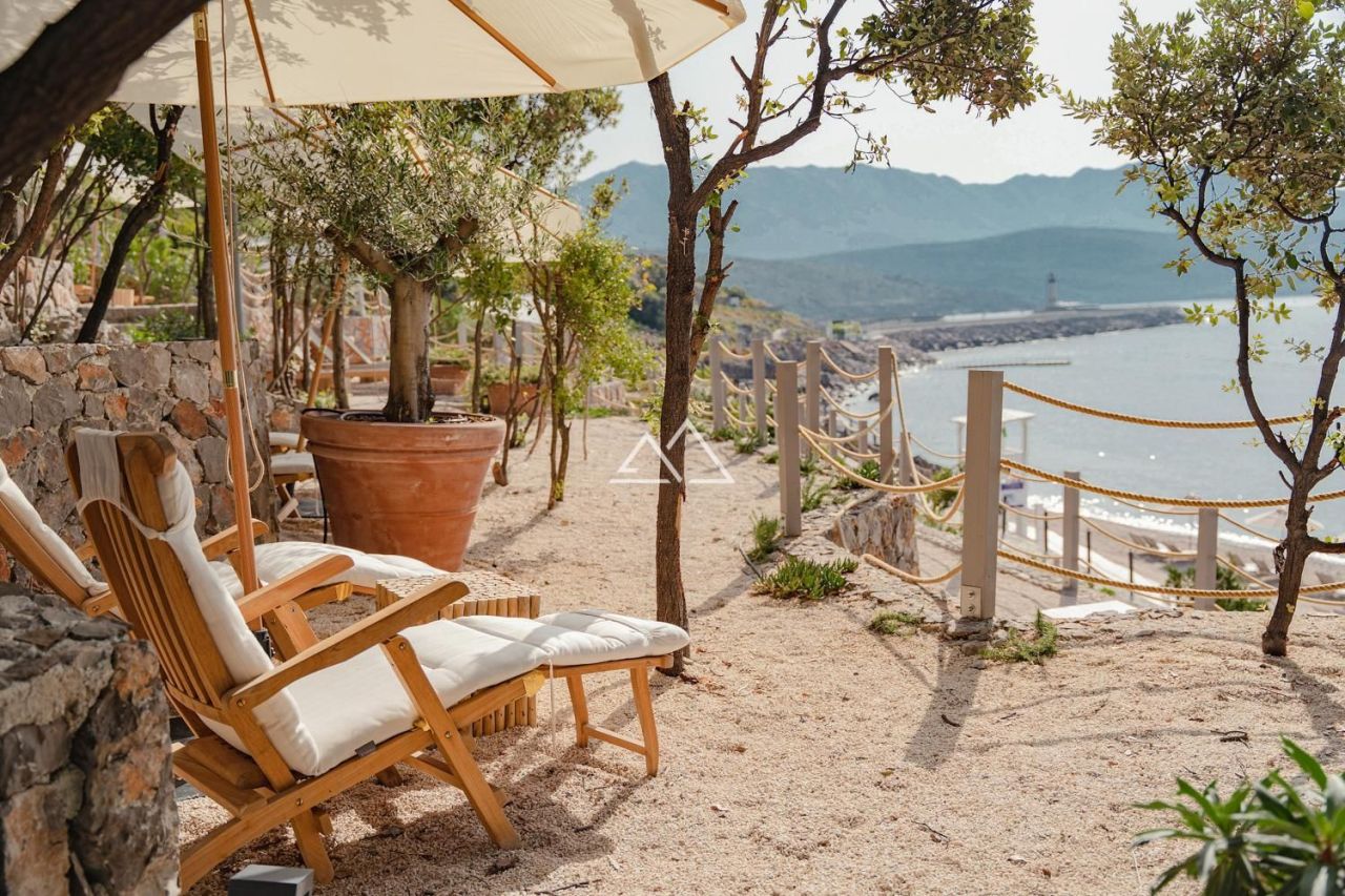 Apartment on Lustica peninsula, Montenegro, 135 m² - picture 17