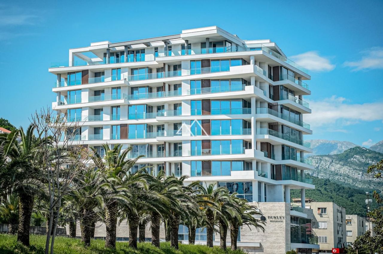 Apartment in Budva, Montenegro, 100 m² - picture 19