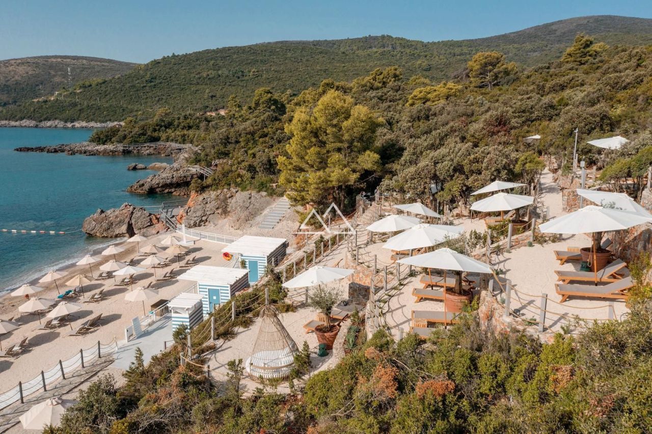 Apartment on Lustica peninsula, Montenegro, 135 m² - picture 19