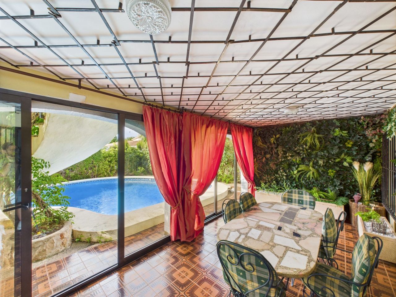 Casa en la Costa Blanca, España, 270 m² - imagen 1