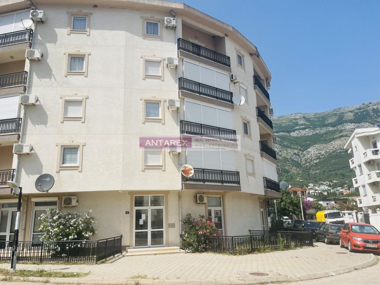 Apartamento en Sutomore, Montenegro, 51 m² - imagen 1