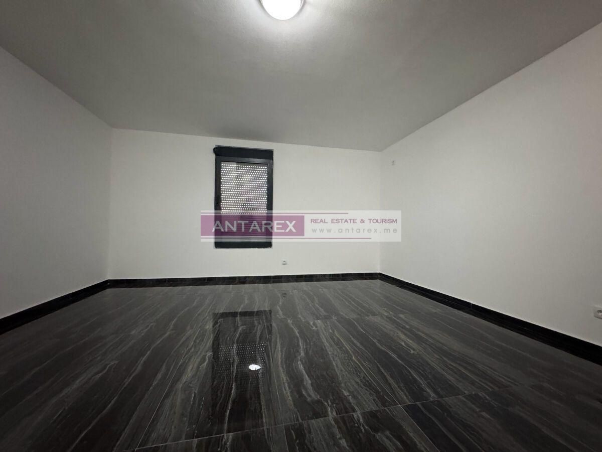 Villa a Bar, Montenegro, 190 m² - foto 8