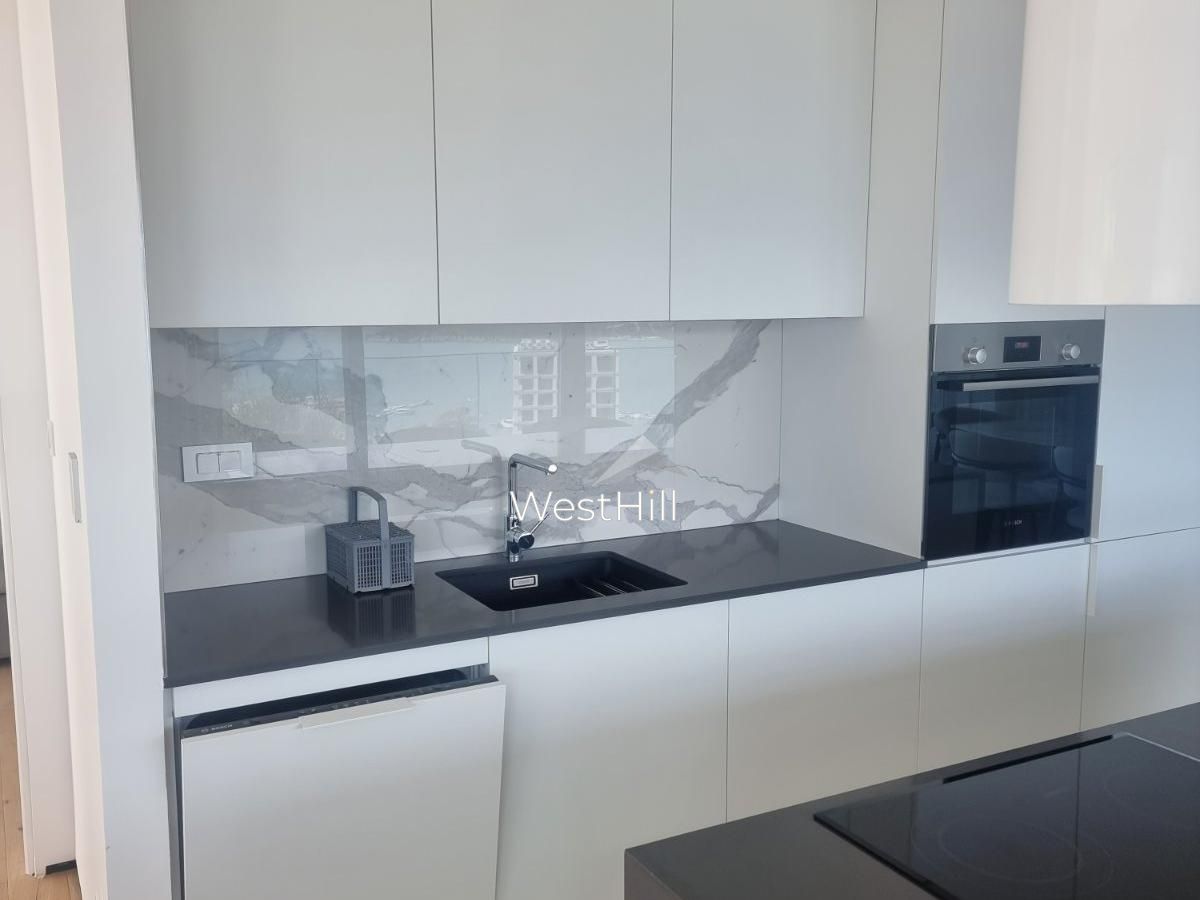 Apartment in Budva, Montenegro, 125 m² - picture 2