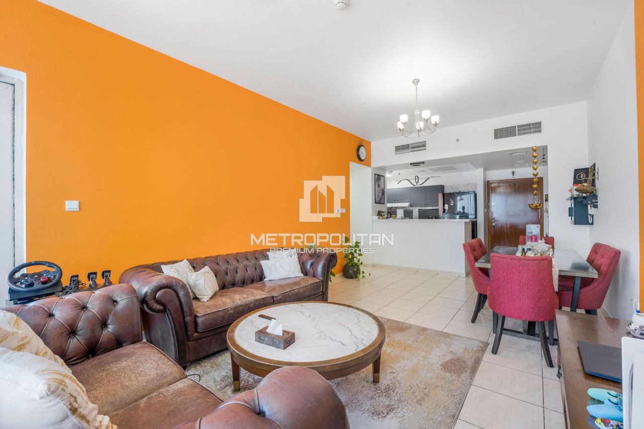 Apartment in Dubai, UAE, 120 m² - picture 5