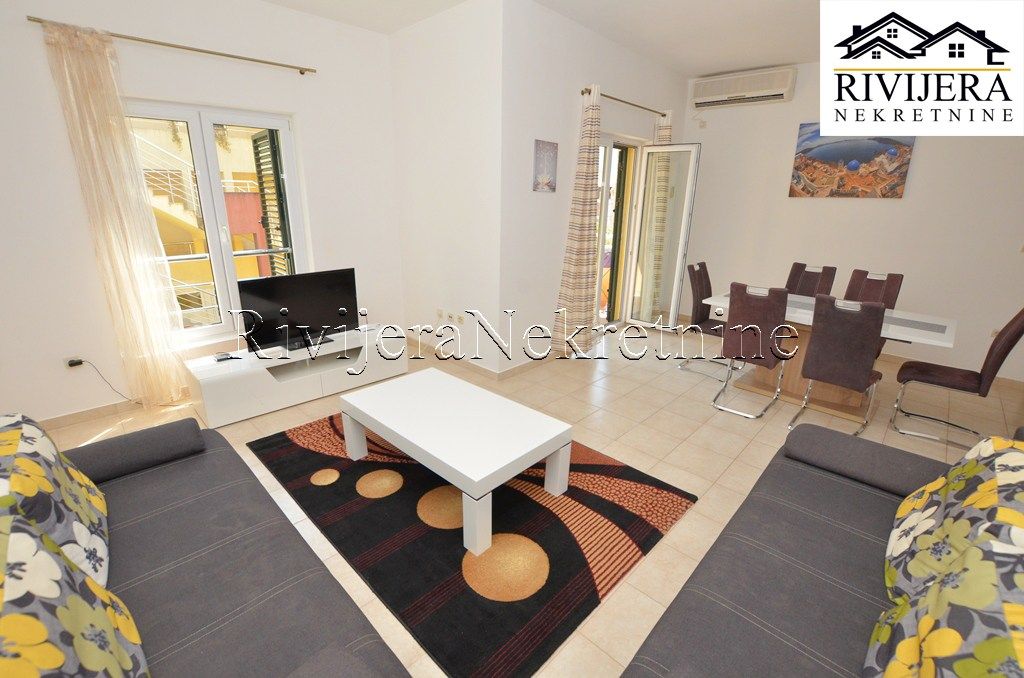 Appartement à Herceg-Novi, Monténégro, 60 m² - image 1