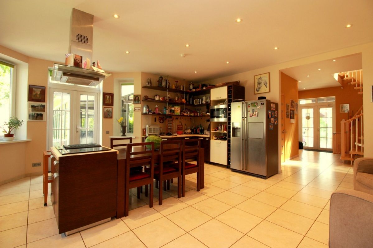 Haus in Bulduri, Lettland, 440 m² - Foto 2