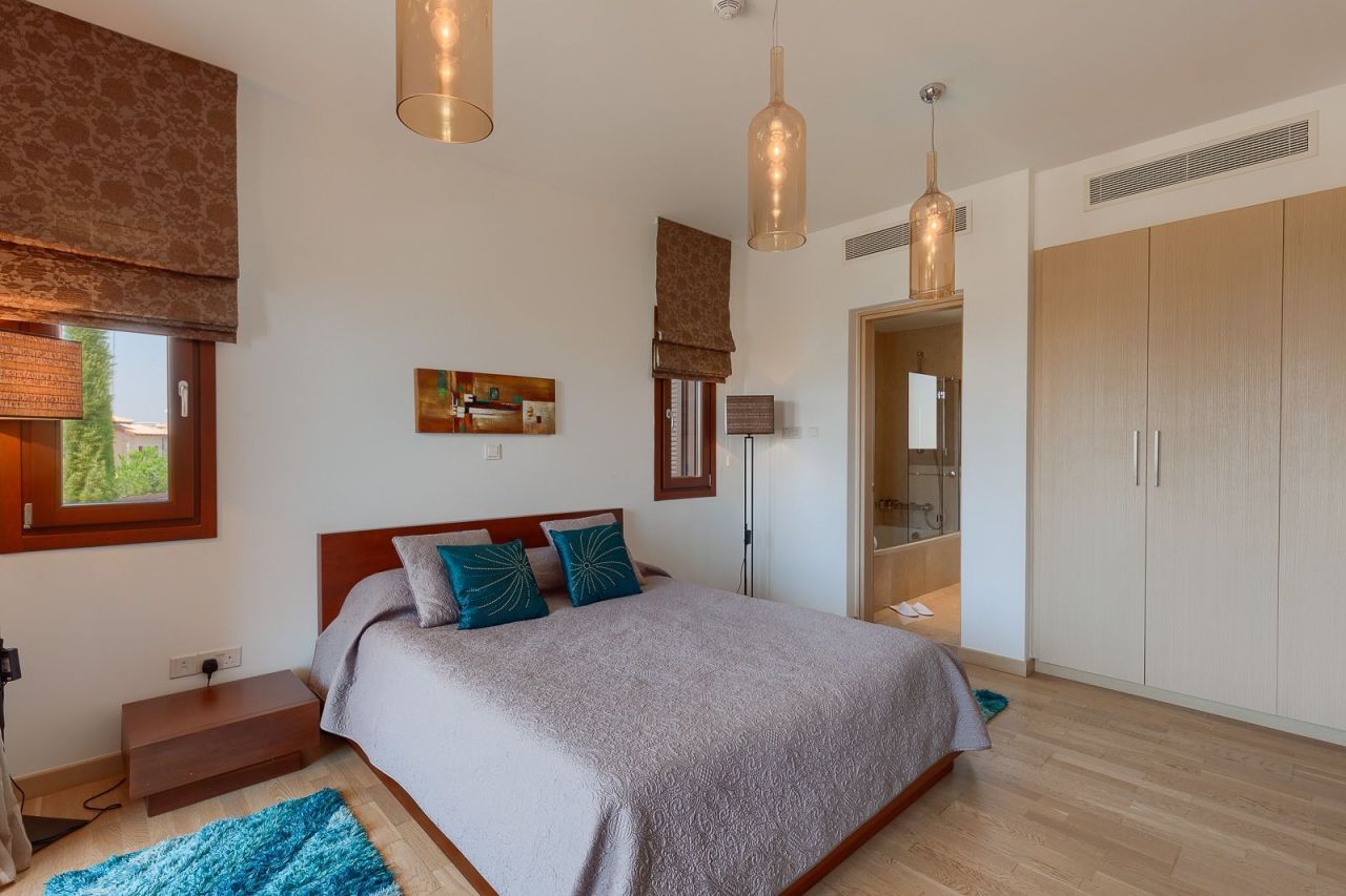 Villa en Pafos, Chipre, 215 m² - imagen 14