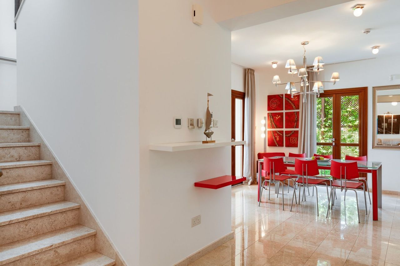 Villa en Pafos, Chipre, 215 m² - imagen 2