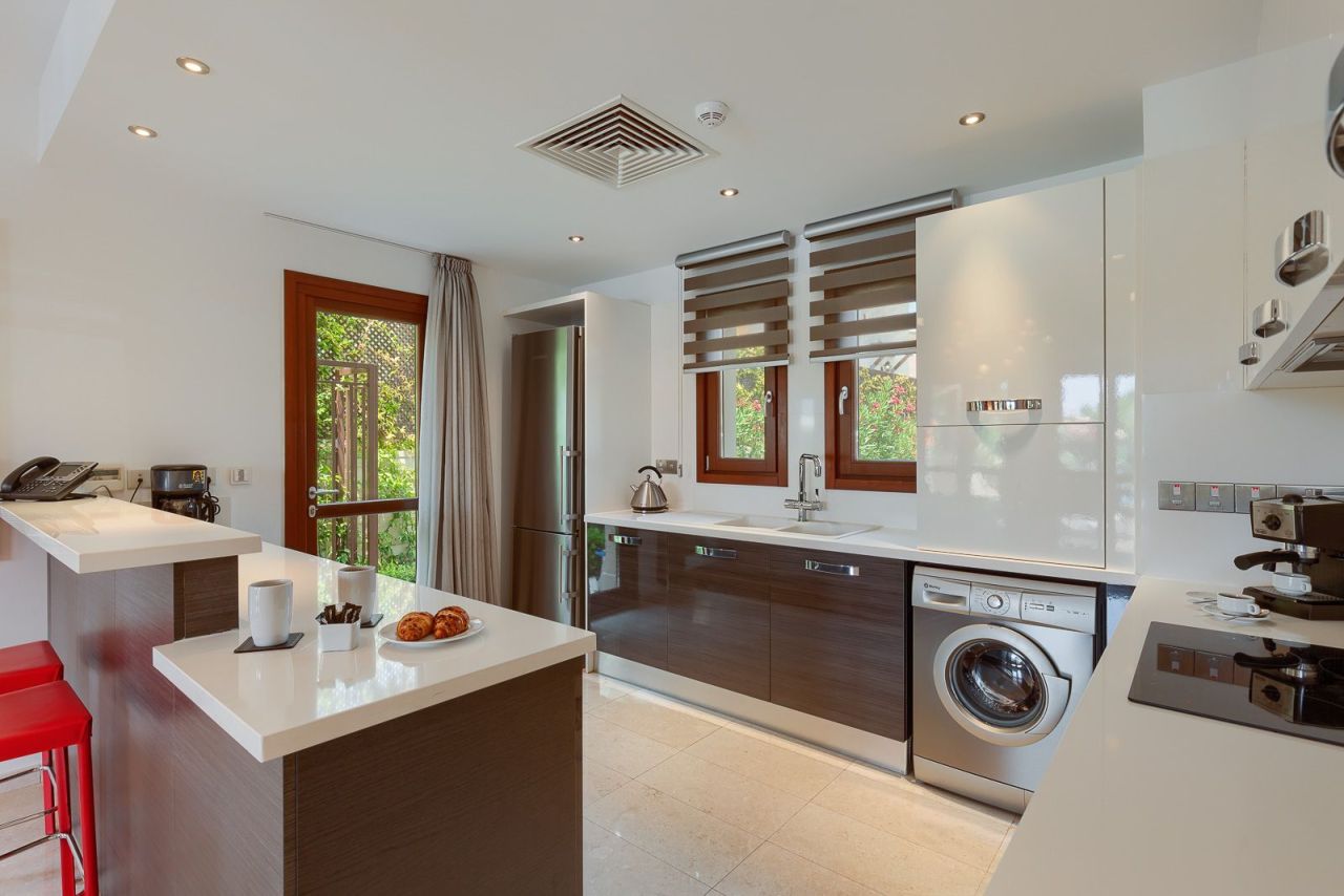 Villa en Pafos, Chipre, 215 m² - imagen 13