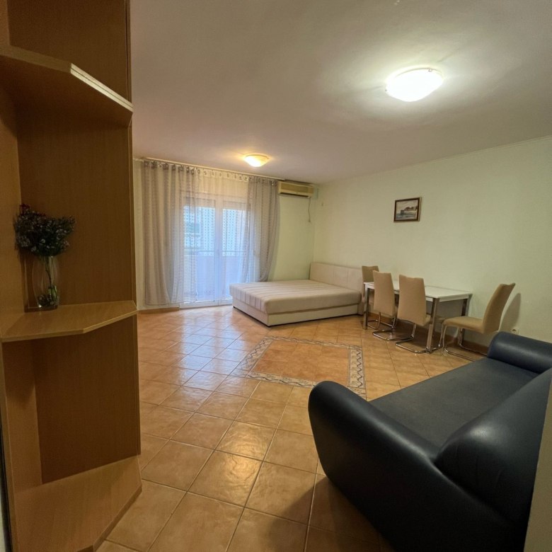 Piso en Budva, Montenegro, 40 m² - imagen 1
