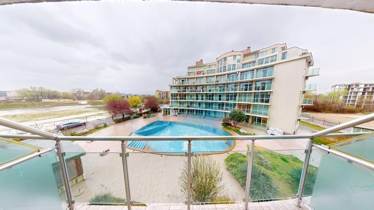 Appartement à Slantchev Briag, Bulgarie, 74 m² - image 1