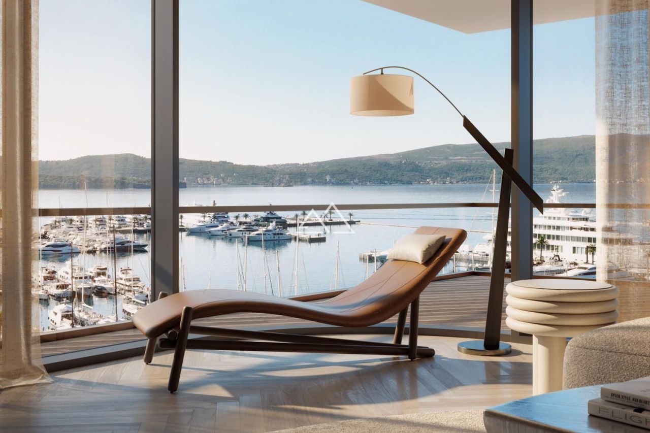Apartment in Tivat, Montenegro, 85 m² - Foto 1