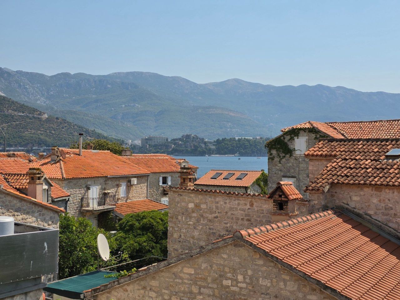 Maison à Budva, Monténégro, 139 m² - image 1